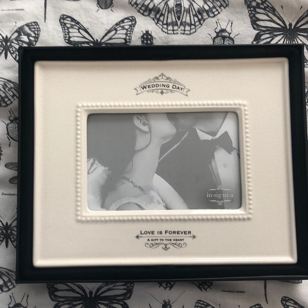 Enesco Stoneware Wedding Day Frame by Insignia